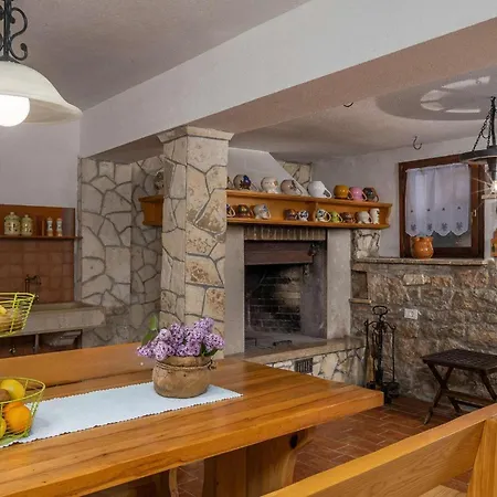 Holiday home Isotta