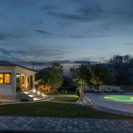 Tatil Evi Isotta *